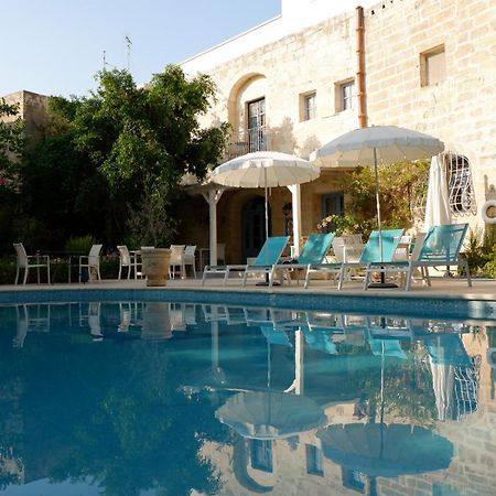 Village Knights Accommodation Żebbuġ Eksteriør billede